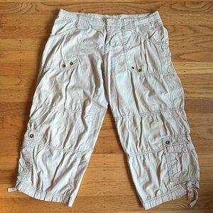 Like New Lucy Capri Hiking Pants Size Medium